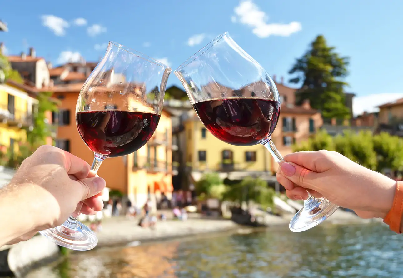 Indulge in Food & Drinks Experiences on Lake Como