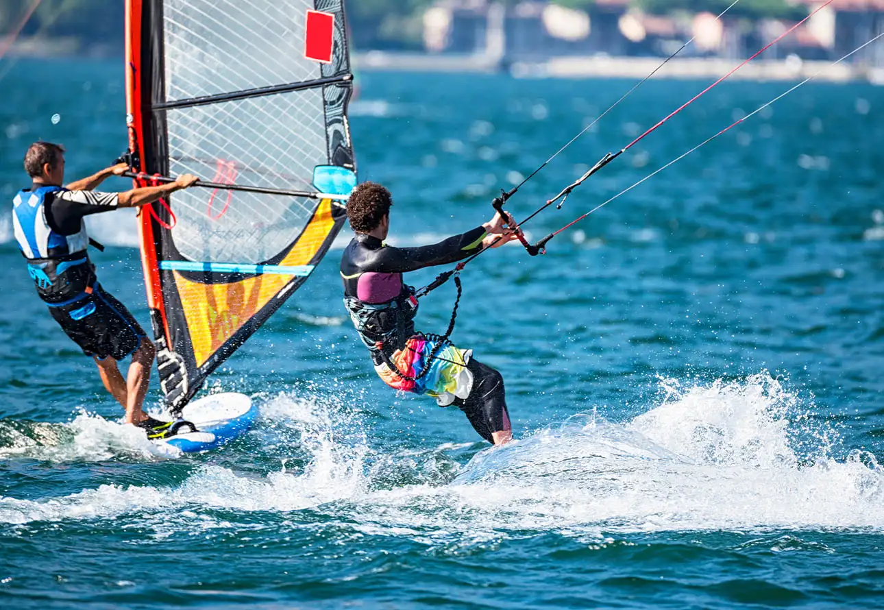 Su guía para practicar windsurf y kitesurf en el lago de Como