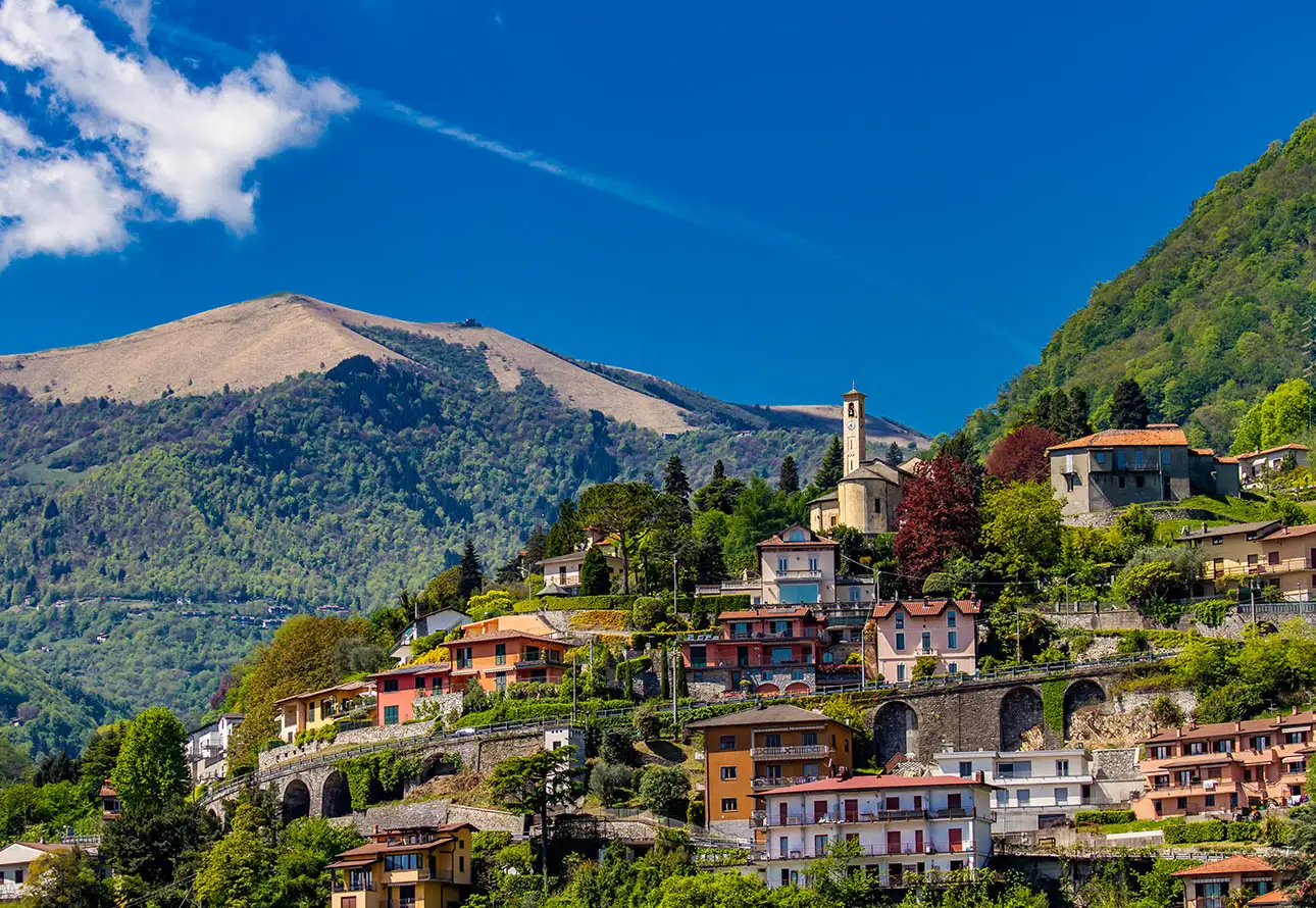 Argegno : spokojna przystań nad jeziorem Como