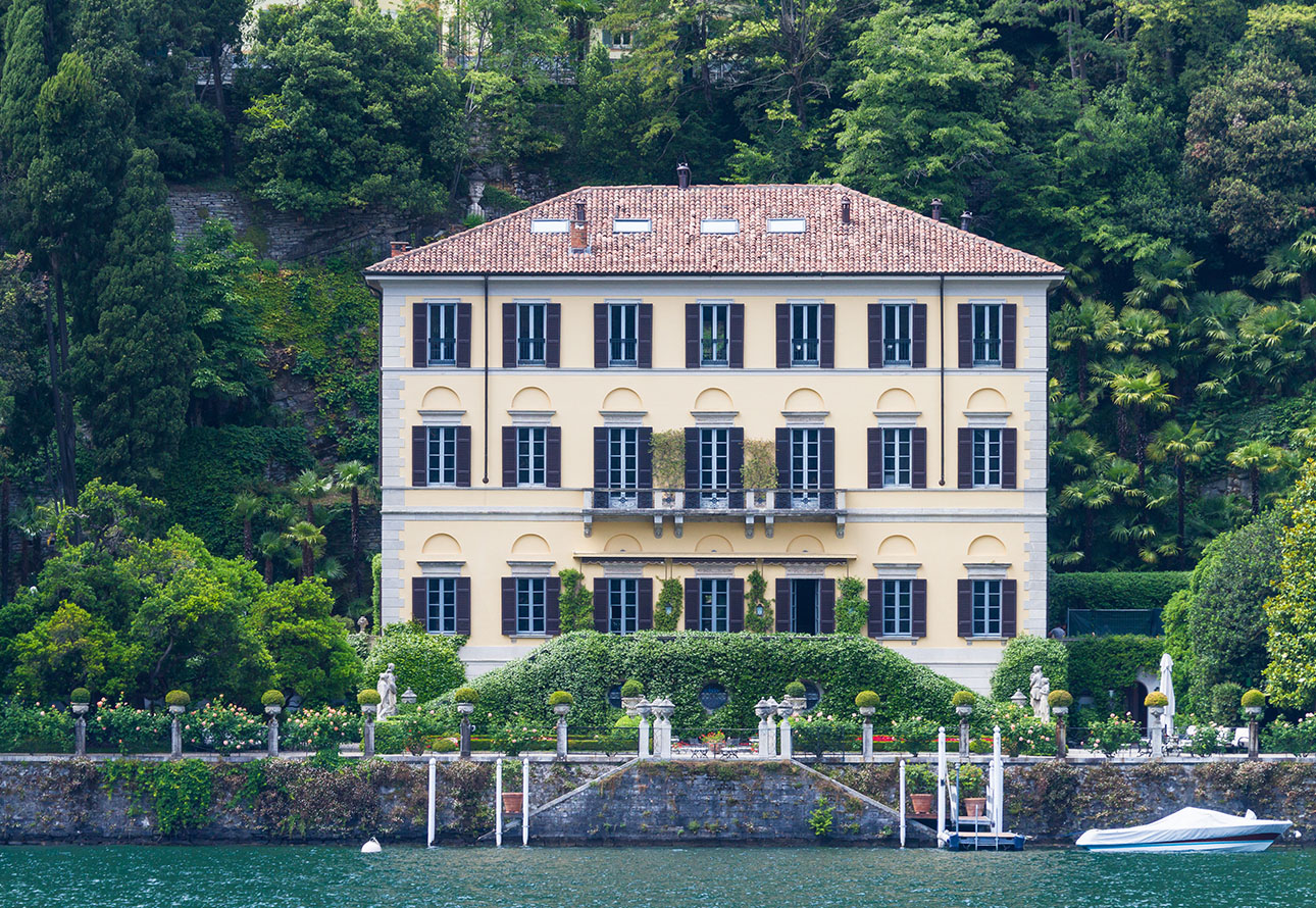 A grand Versace residence positioned by the tranquil waters